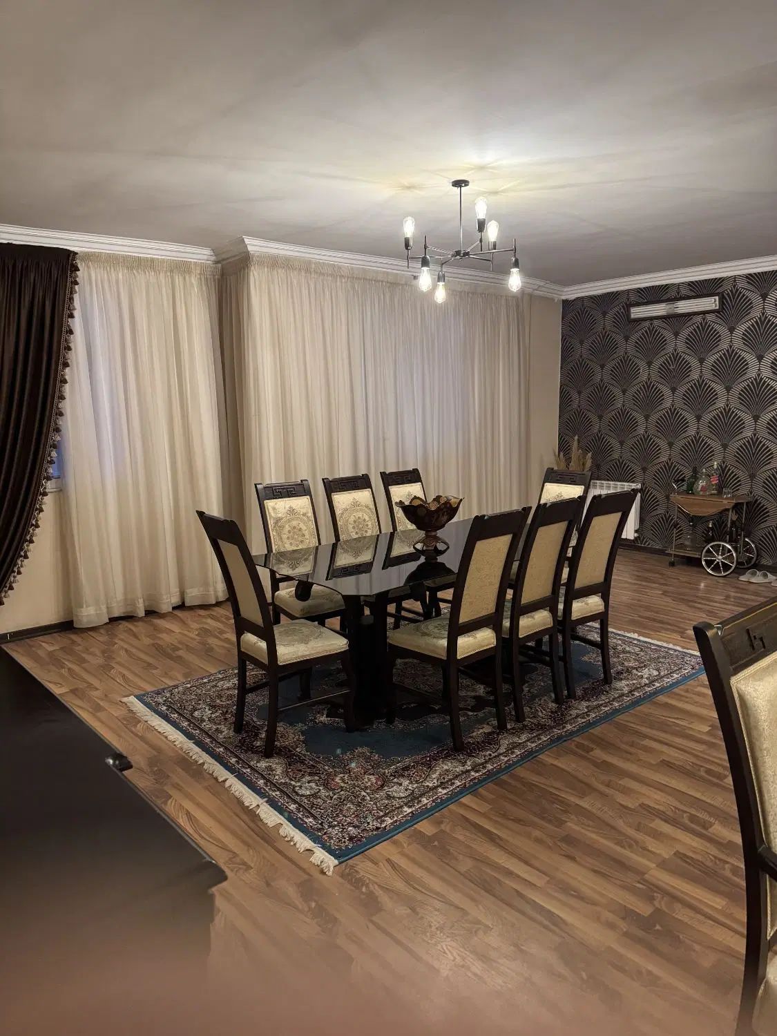 تصویر ۳ از دربست vip / پارکینگ / اول هاشمیه