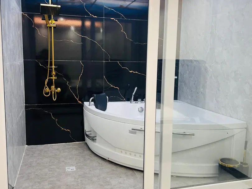 تصویر مبله نوساز ۶۰م ۱خ سعادت اباد جکوزی ، حیاط اختصاصی